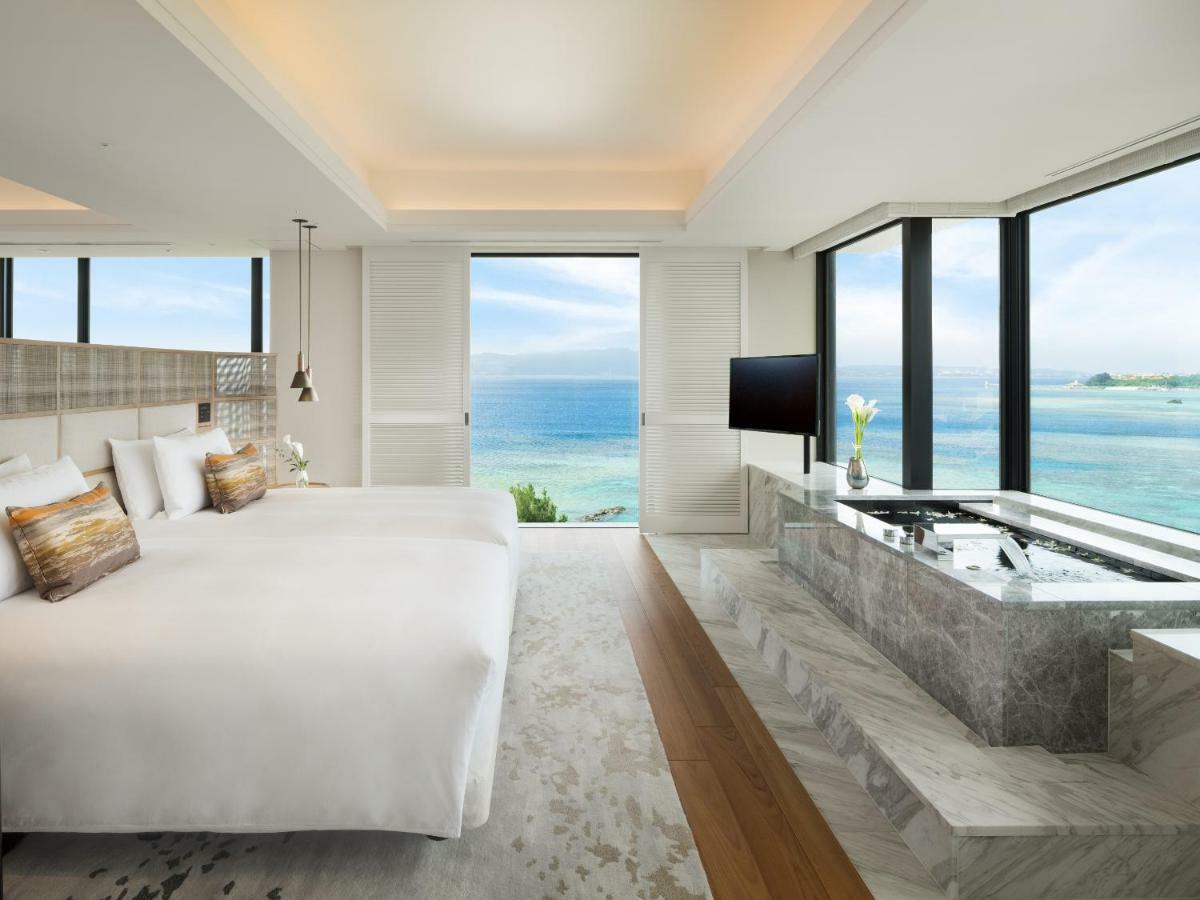 Halekulani Okinawa Hotel Onna Bagian luar foto